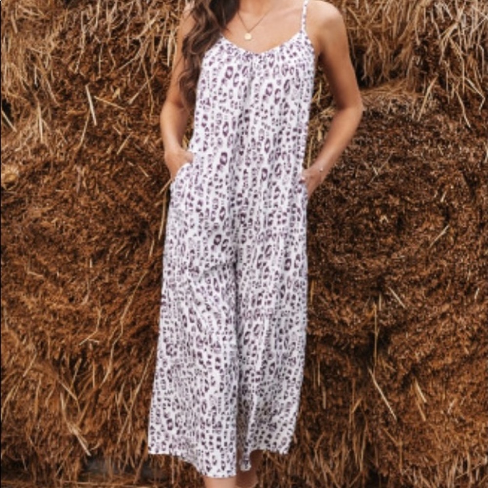 Leopard adjustable jumpsuit (pink or grey)